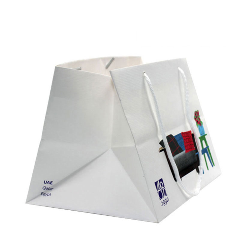 Luxury Square Bottom Big with Portable Rope Paper Gift Bag