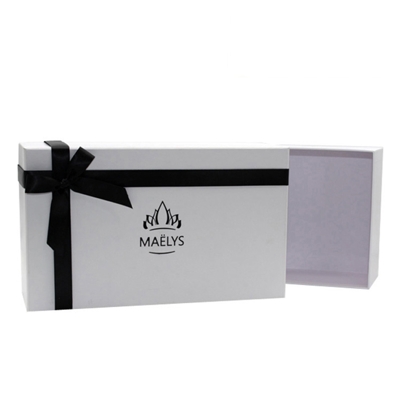 Luxury Cardboard Gift Packaging For Clothing Boxes