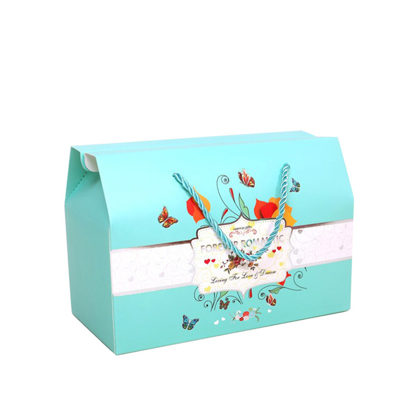 Wholesale Different Types Paper New Year Gift Suitcase Packaging Box