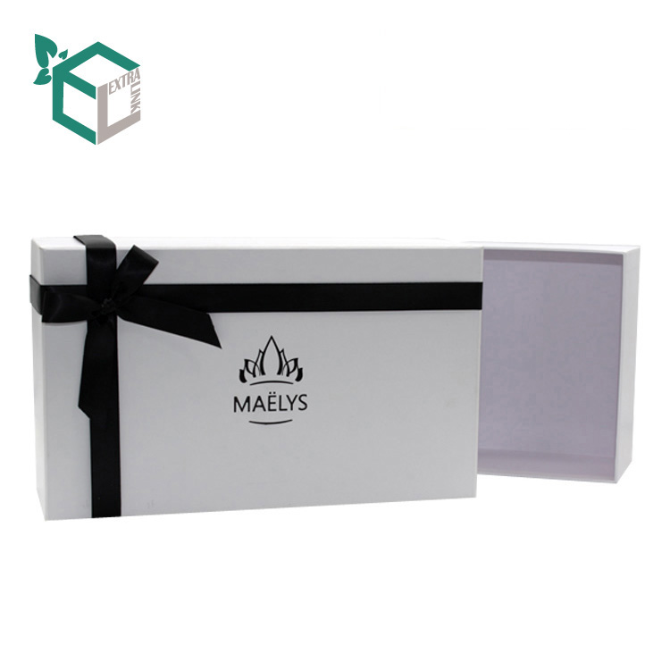 Custom Gift Packaging Bra And Underwear Packaging Boxes