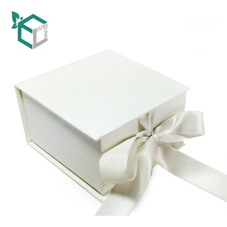 Gift Set Single Watch Box With Ribbon