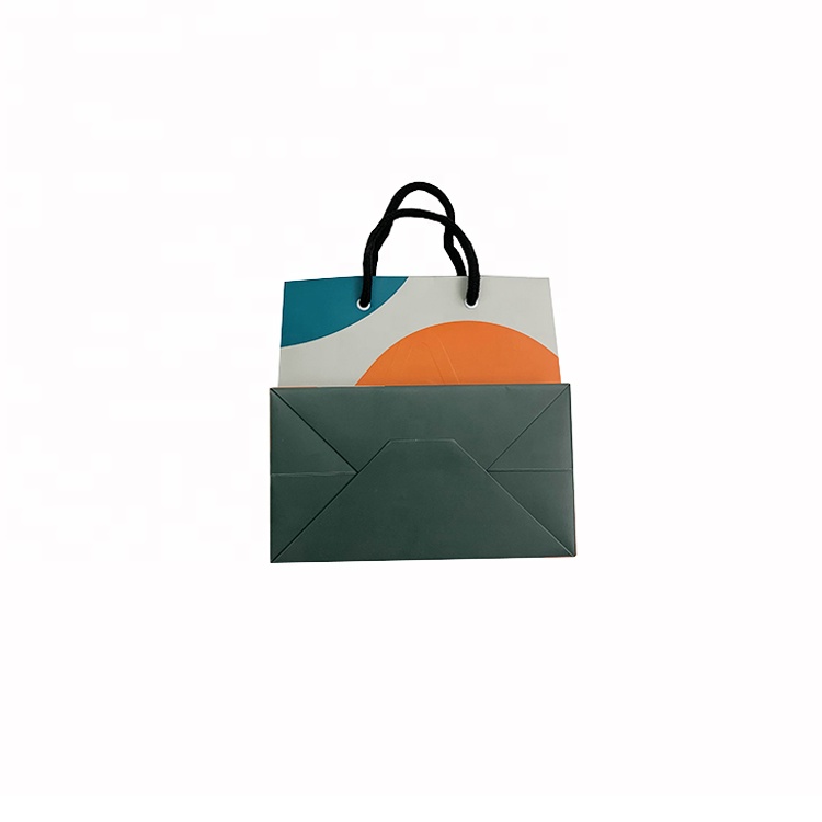 Small Size Shopping Paper Bag For Cosmetic Packaging