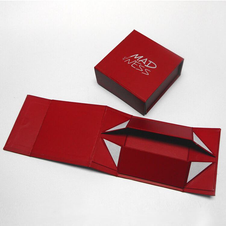Custom Low MOQ Red Magnetic Closure Foldable Gift Packaging Box